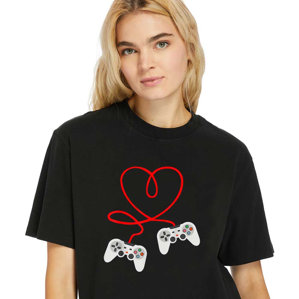 Women-Shirt-Video-Gamer-Valentines-Day-T-Shirt-With-Controllers-Heart