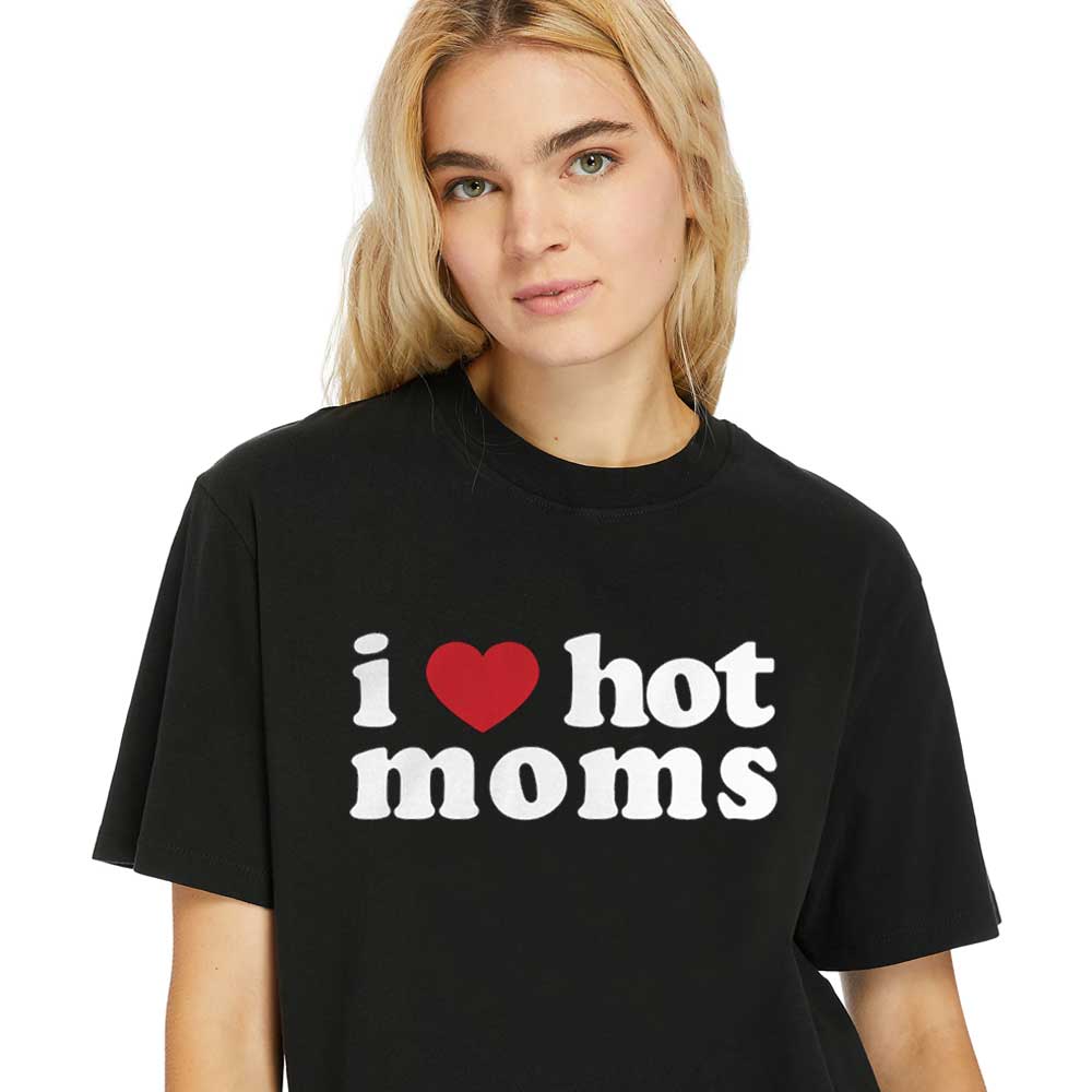 Women-Shirt Danny-Duncan-I-Heart-Hot-Moms