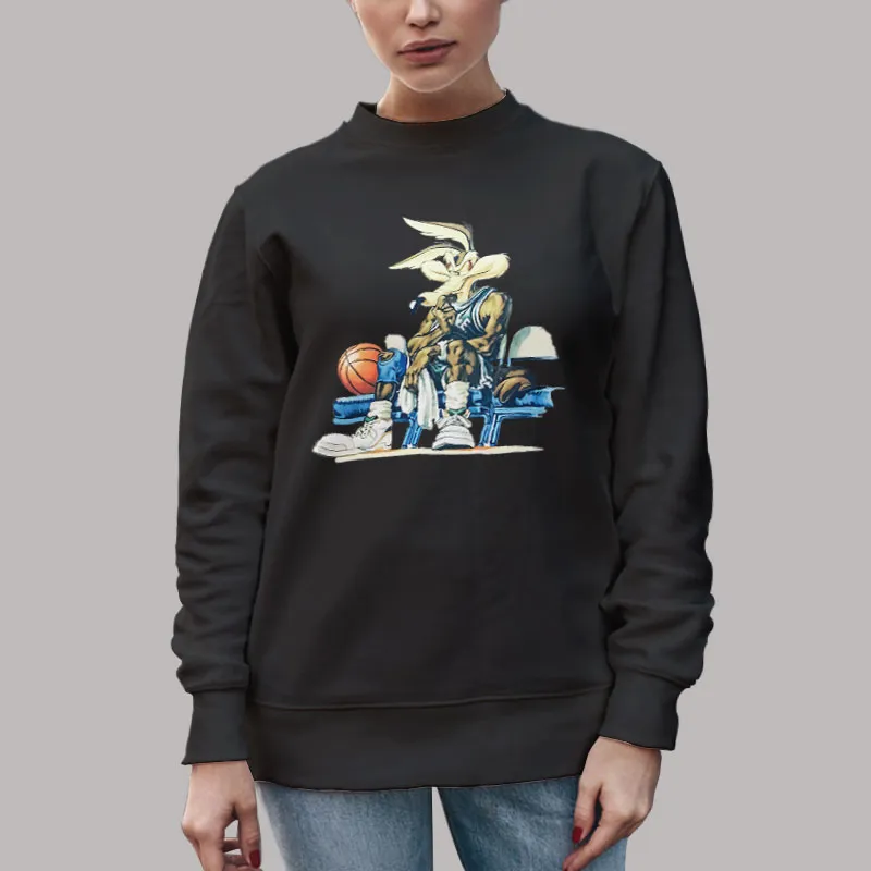 Unisex Sweatshirt Black Looney Toons Wile E Coyote Bugs Bunny Daffy Duck T Shirt, Sweatshirt And Hoodie