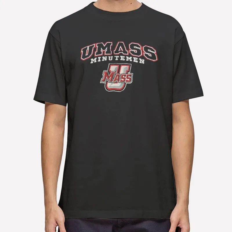 Mens T Shirt Black University Of Massachusetts Minuteman Umass Sweatshirt