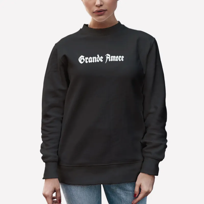 Unisex Sweatshirt Black 90s Vintage Rose Grande Amore Hoodie