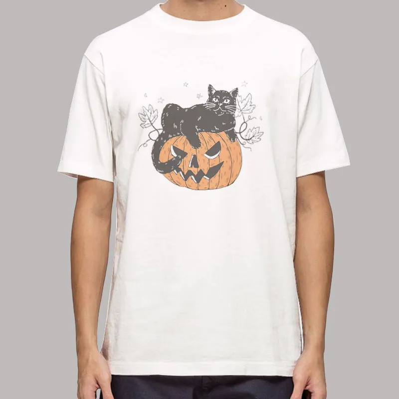 Mens T Shirt White Black Cat On Pumpkin Sweatshirt