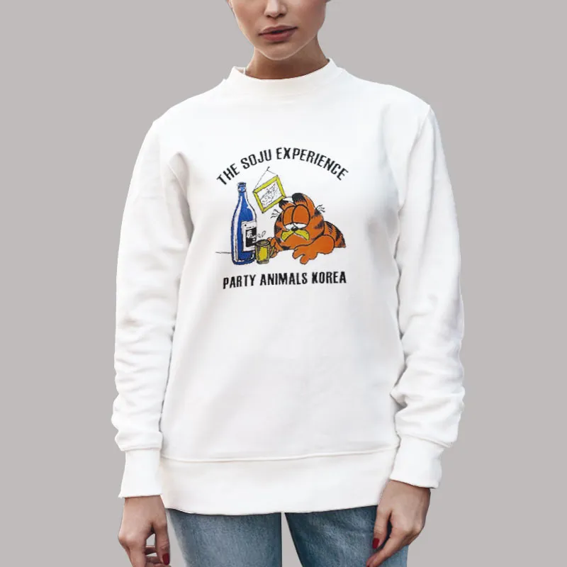 Unisex Sweatshirt White The Soju Experience Party Animal Korea Garfield Soju Shirt