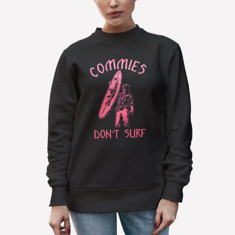 Unisex Sweatshirt Black 90s Vintage Commies Don't Surf Shirt