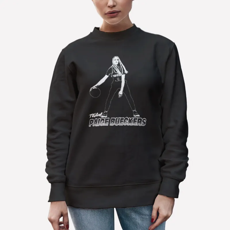 Unisex Sweatshirt Black 90s Vintage Team Paige Bueckers Shirt