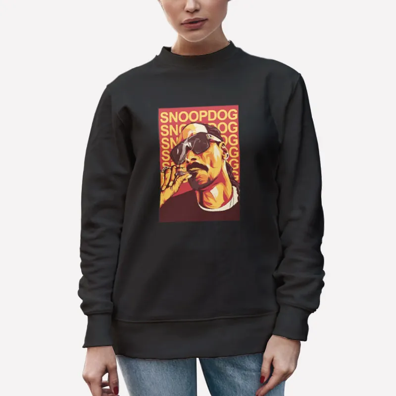 Unisex Sweatshirt Black Smoking Hip Hop Rap Singer Snoop Dogg Tshirt