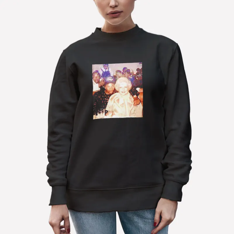 Unisex Sweatshirt Black Vintage Betty White With Eazy E Shirt