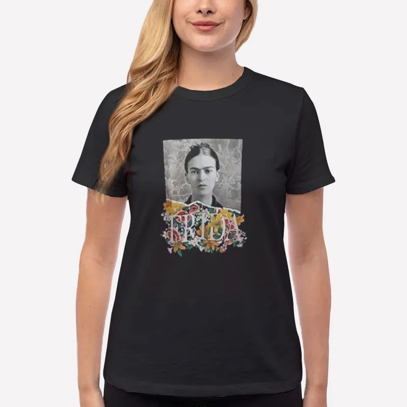 Women T Shirt Black 90s Vintage Black Floral Frida Kahlo Shirt