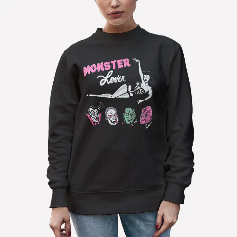 Unisex Sweatshirt Black Vintage Halloween Monster Lover T Shirt