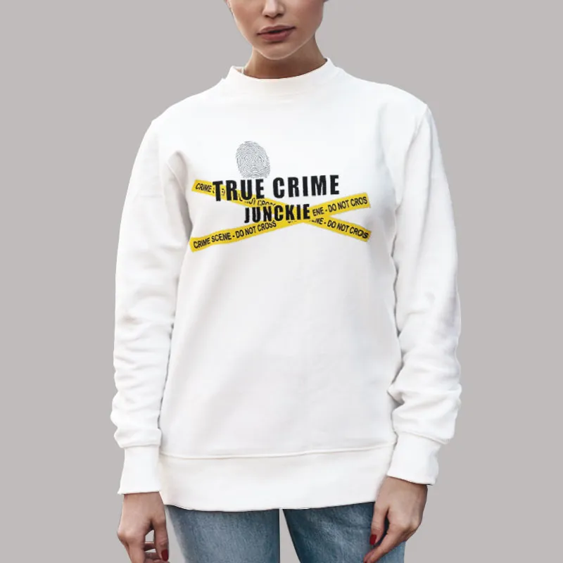 Unisex Sweatshirt White Retro Vintage True Crime Junkie Shirt