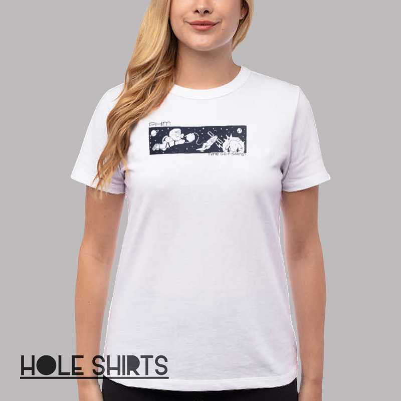 Vtg Inspired Space Time Go Fishing Shirt Women T Shirt White